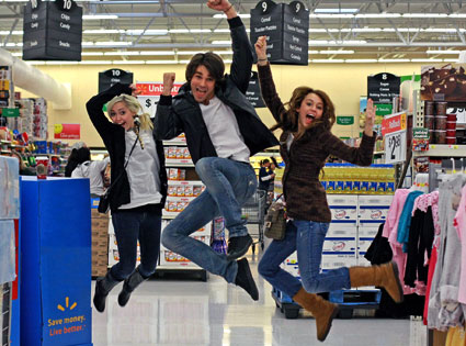 Brandi Cyrus, Justin Gaston, Miley Cyrus Brandi Cyrus, Justin Gaston, Miley Cyrus